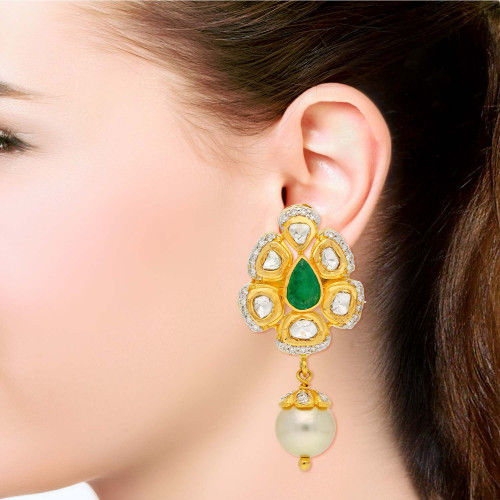 Thumbnail: Dignified Ace Crystal 22 Karat Yellow Gold Diamond Earring EVZREG011ER5