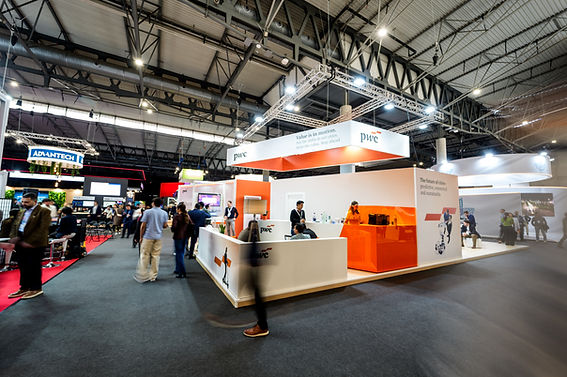 Fotografía profesional de evento corporativo en feria comercial en Barcelona