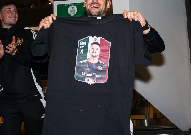 Presentación oficial de camiseta del equipo