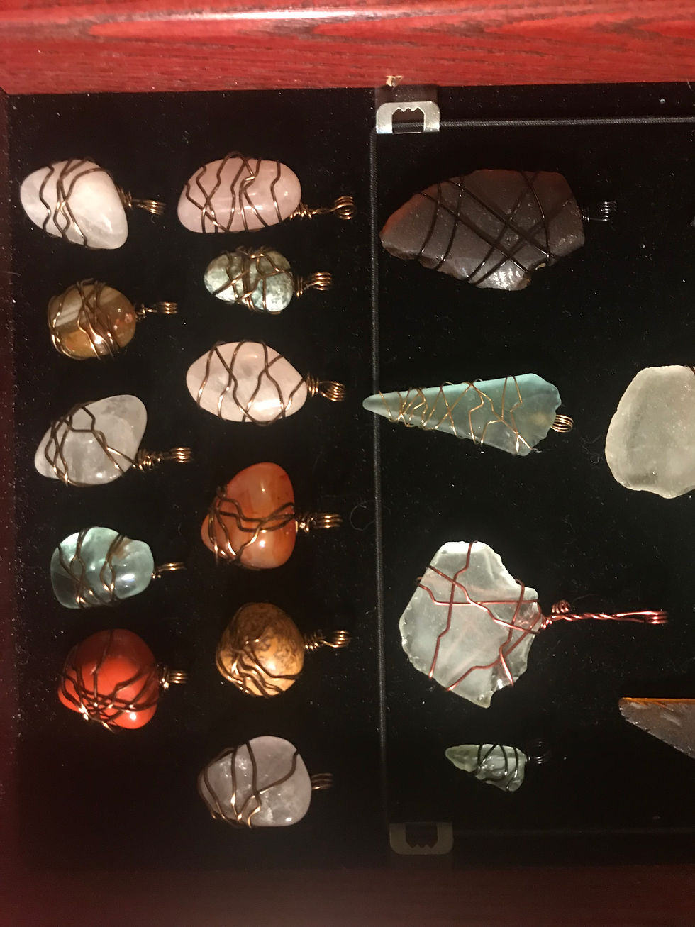 Thumbnail: Unlittered Jewlery