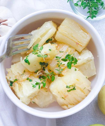 Yuca al mojo