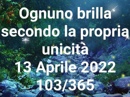 UN MONDO CHE BRILLA
