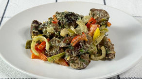 Chicken Liver Stir-Fry with Vegetables Salad