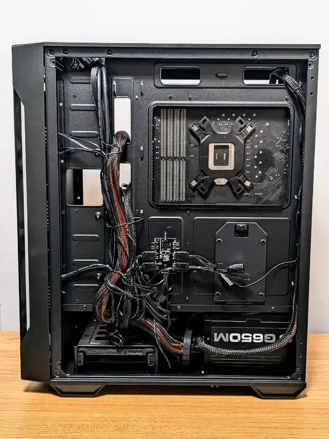 Gaming PC - GTX 1080 Ti, Core i7 8700K, 16GB, 1TB NVMe