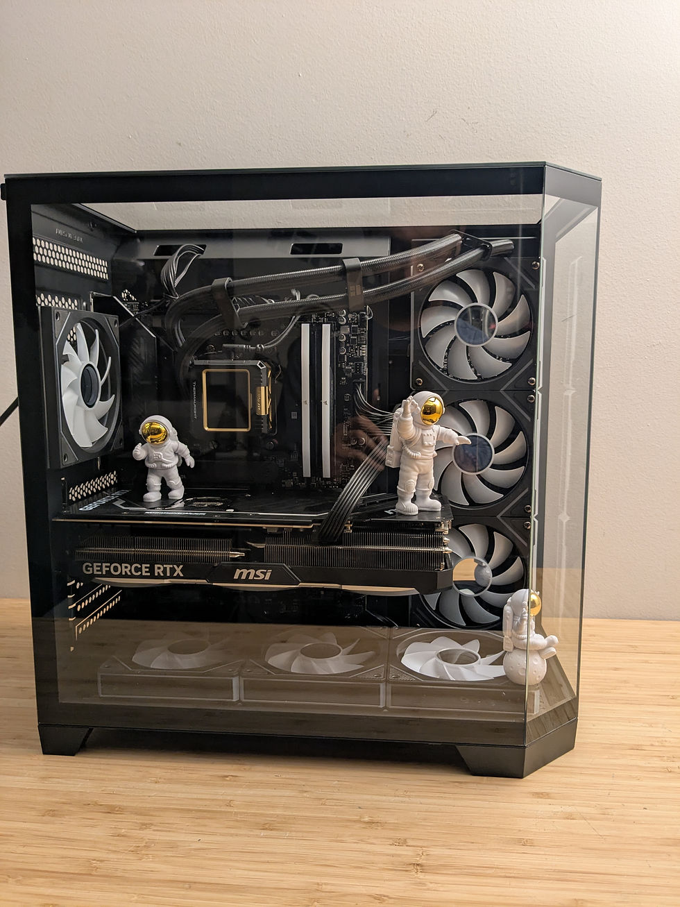 Thumbnail: RTX 4080 Gaming PC