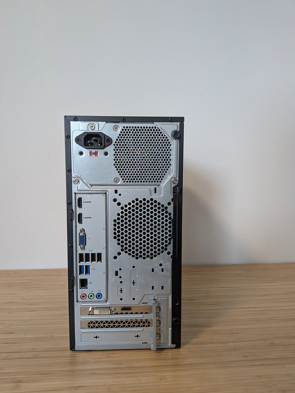 Thumbnail: Acer Aspire T Gaming PC