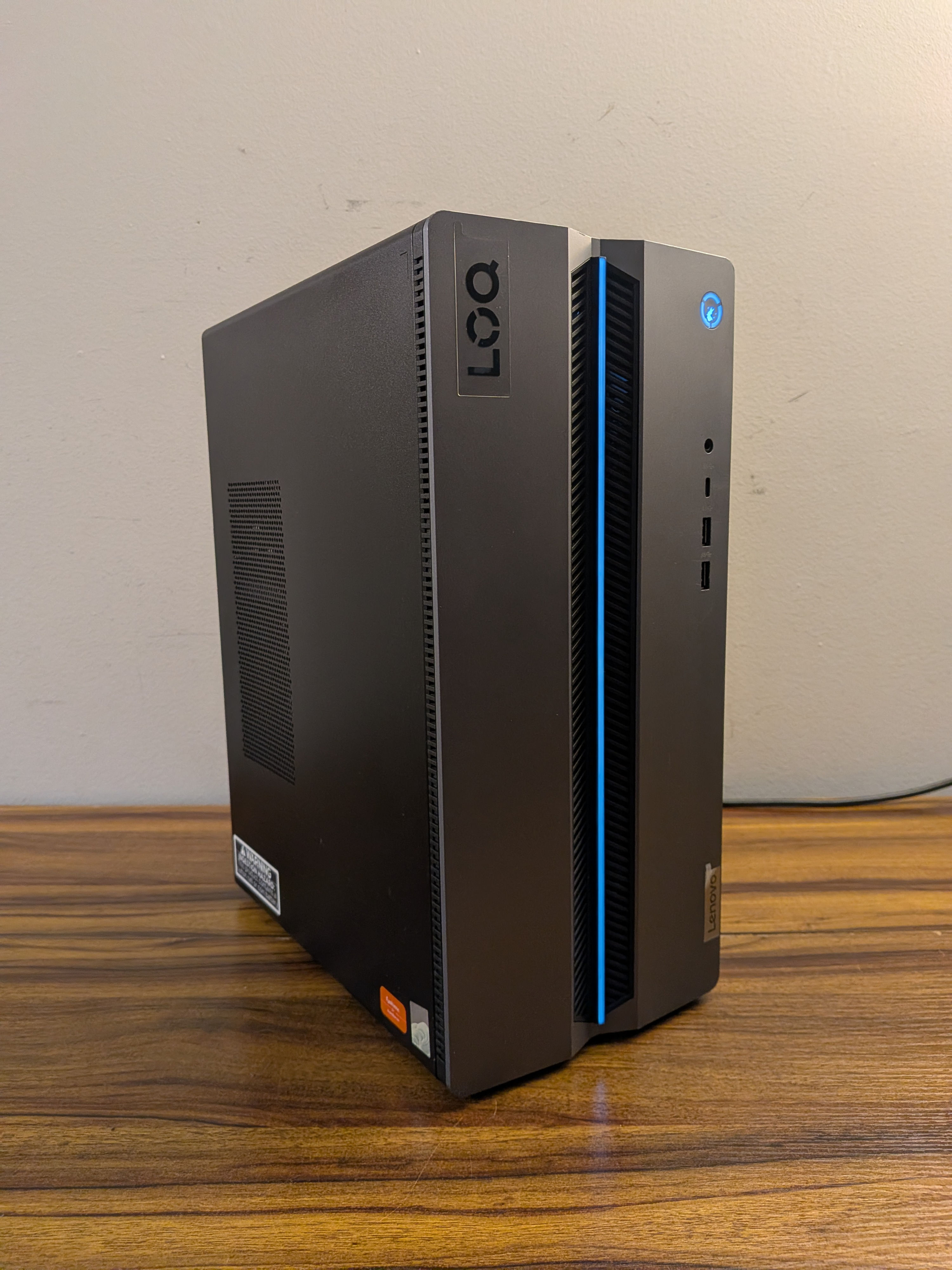 Lenovo LOQ Gaming PC with RTX 4060 and DDR5