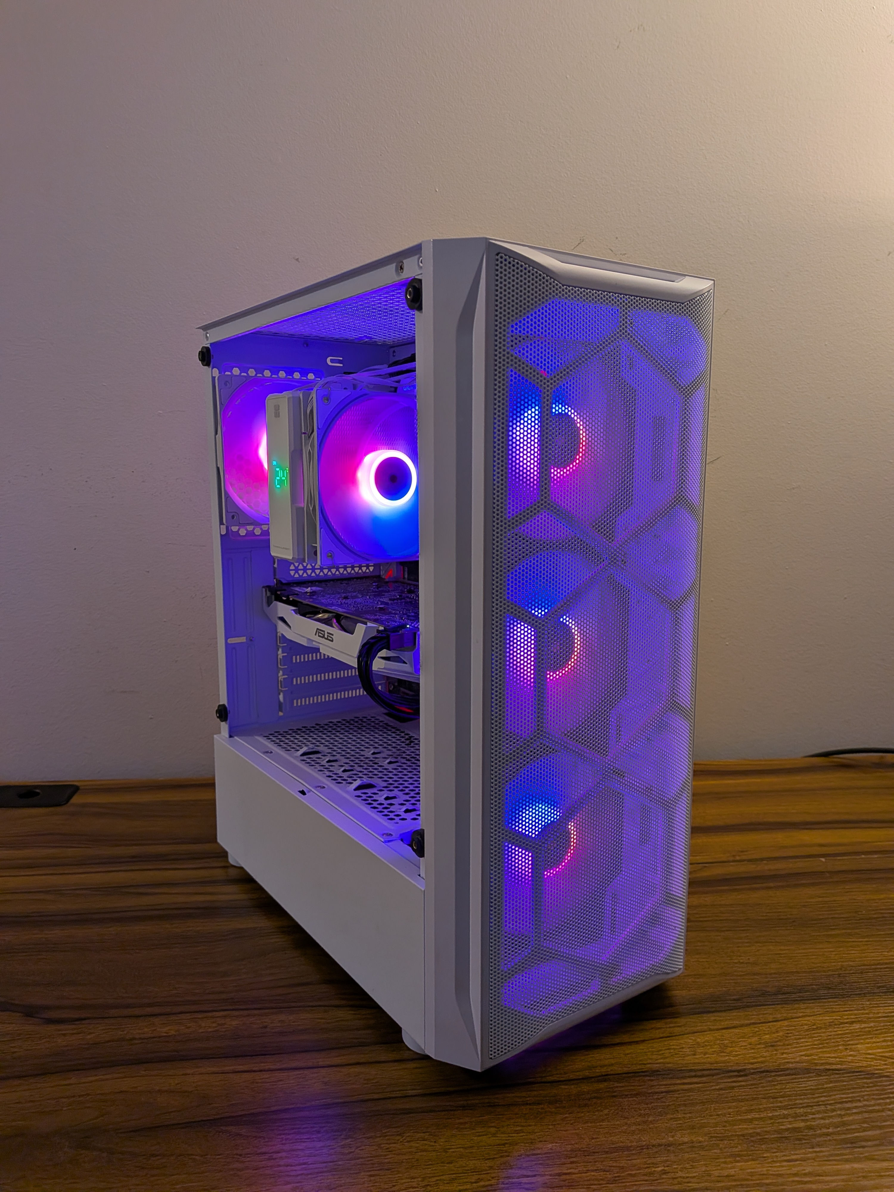 GTX 1070 White Gaming PC
