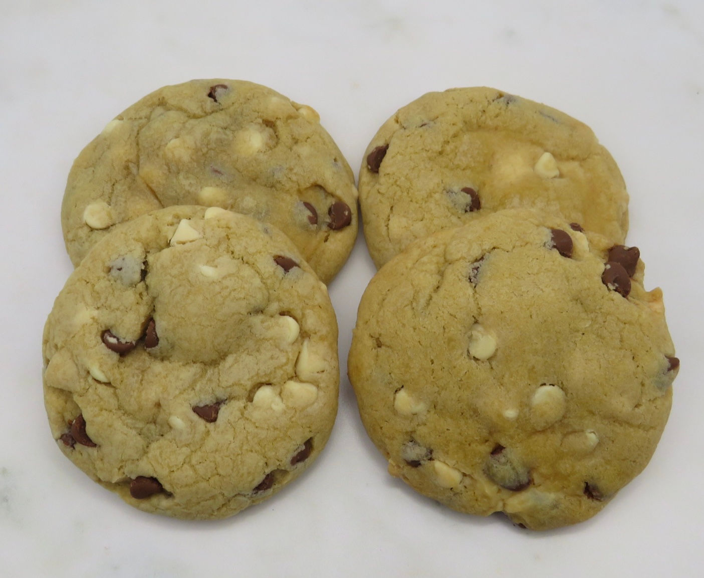 Salted Caramel Cheesecake Cookies