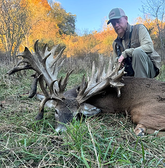 Ohio Trophy Whitetail Hunts