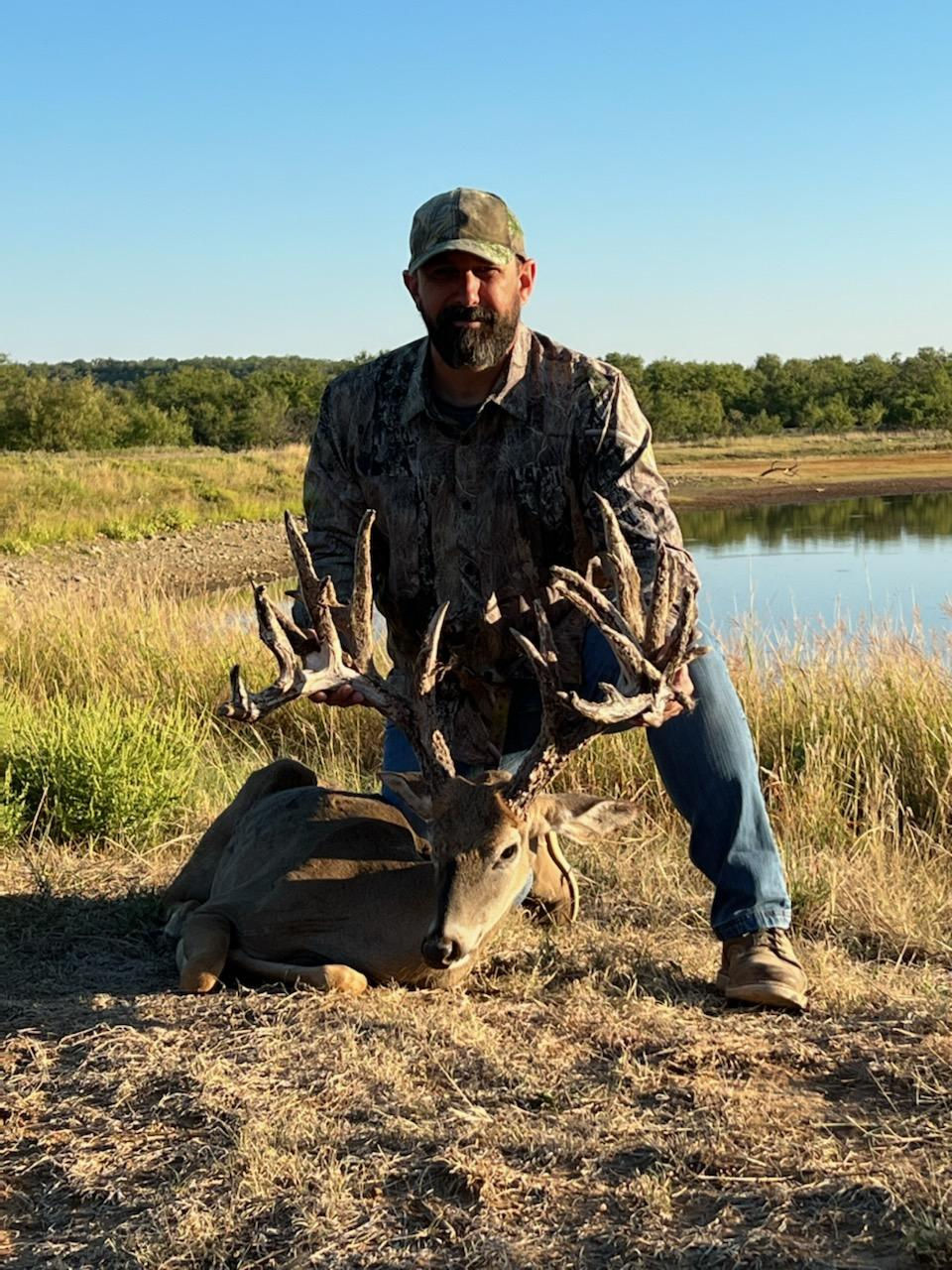 Texas Trophy Whitetail Deer Hunt