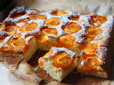 Soft & Fluffy Apricot Cake