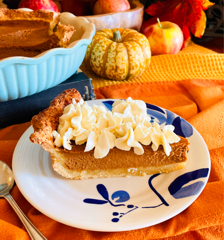 @Feli Chic'Cuisine ~ TThis recipe for The Perfect Pumpkin Pie gives you everything you want from the classic: a flaky, buttery crust, a smooth and creamy pumpkin filling, and just the right amount of spice to make your kitchen smell like autumn itself.