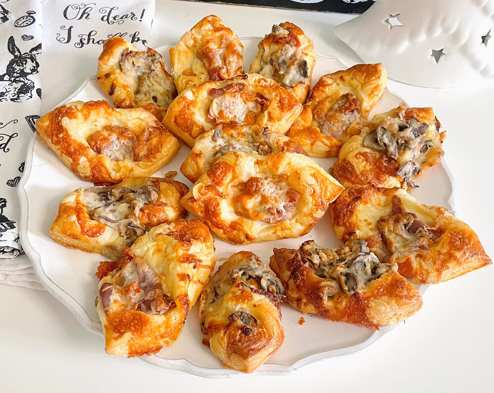 Pateuri cu Prosciutto, Ciuperci si sos Bechamel