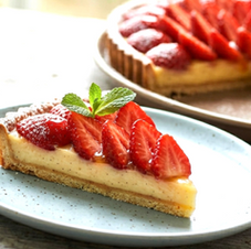 Classic Strawberry Tart with Velvety Vanilla Crème Pâtissière
