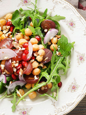 Chickpea Grapes Rocket Salad
