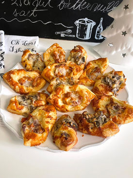 Prosciutto Mushrooms Cream Cheese Puff Pastry - Savoury Slices