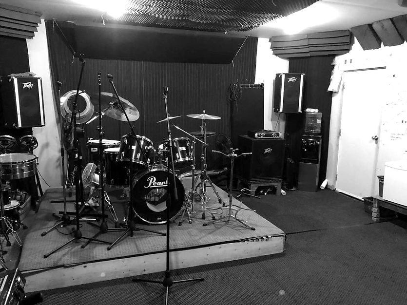 Garage band setup in Calgary, AB