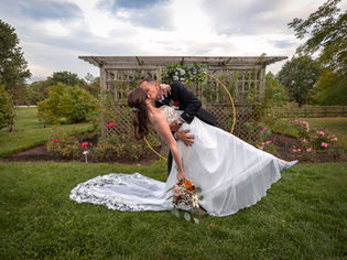 Wedding photos at the Ottawa Dominion Arboretum