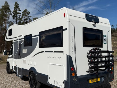 Escape the Scroll: Digital Detox Holidays with Roam N' Roost