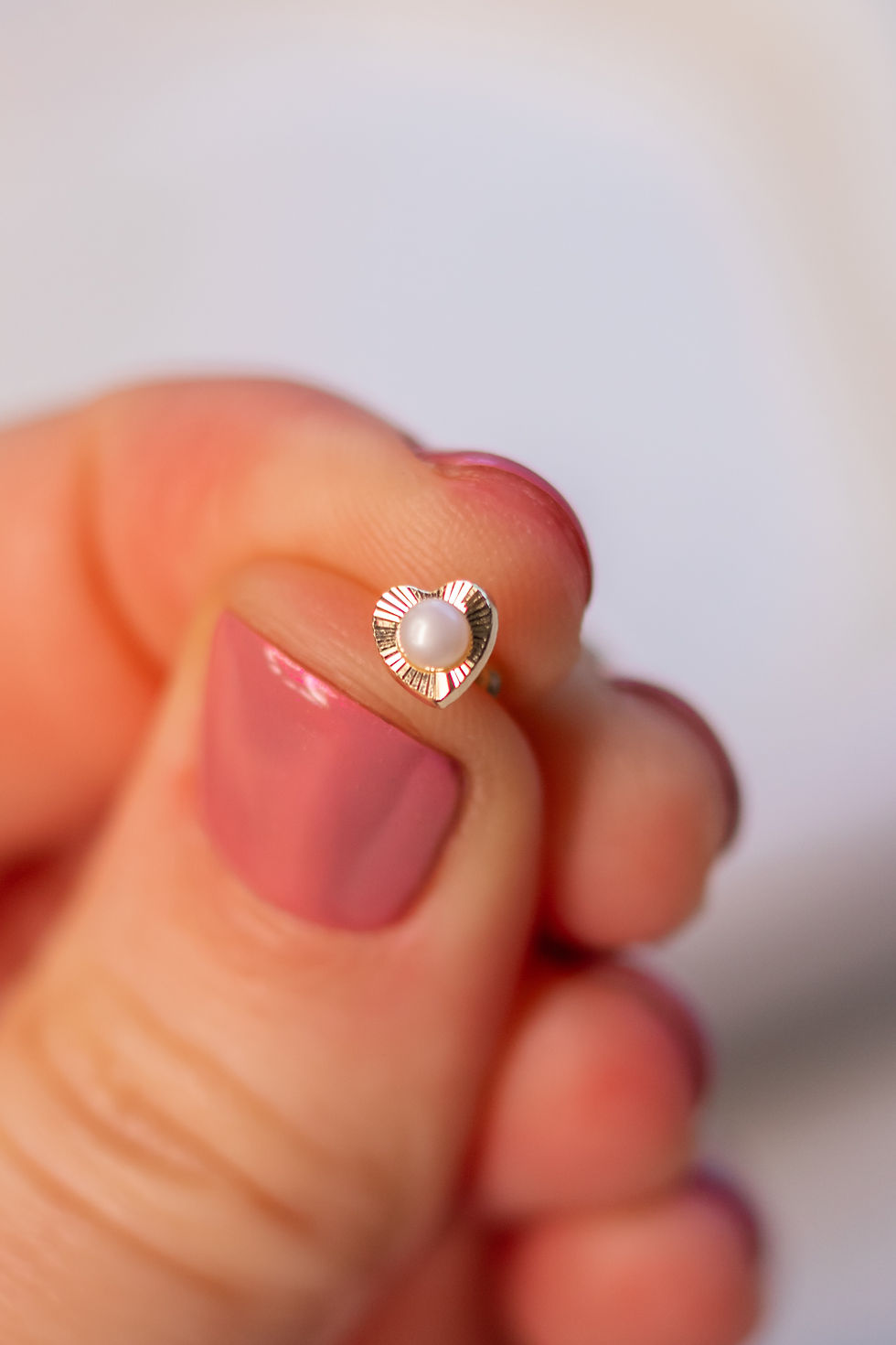 Thumbnail: 14K Gold Pearl and Heart earrings