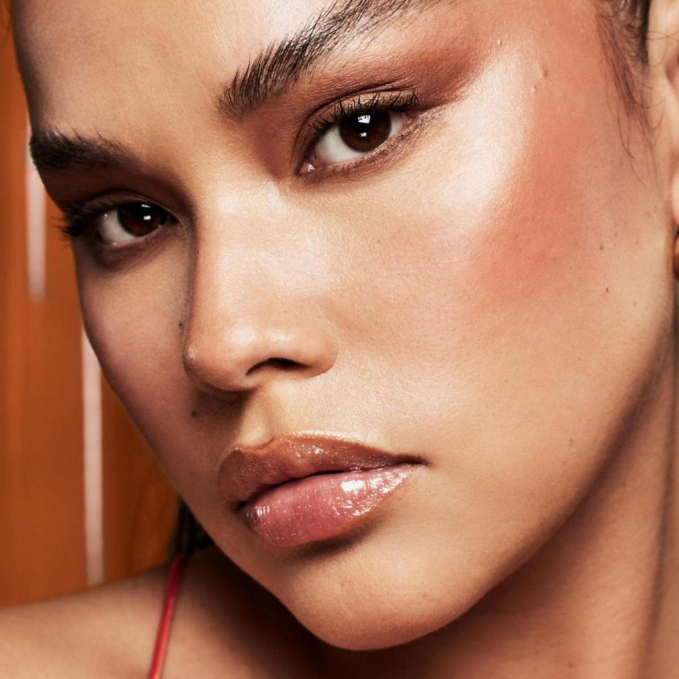 Thumbnail: Fenty Beauty Le Demi Glow Baked Blush Bake'D Peach