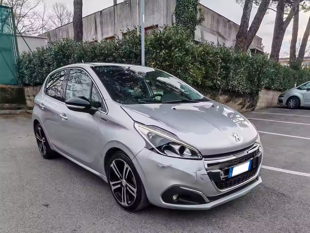 Peugeot 208 GT Line INCIDENTATA