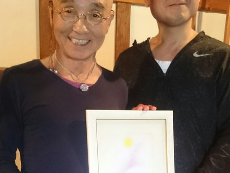 秋山峰男さん ヒーリングアート