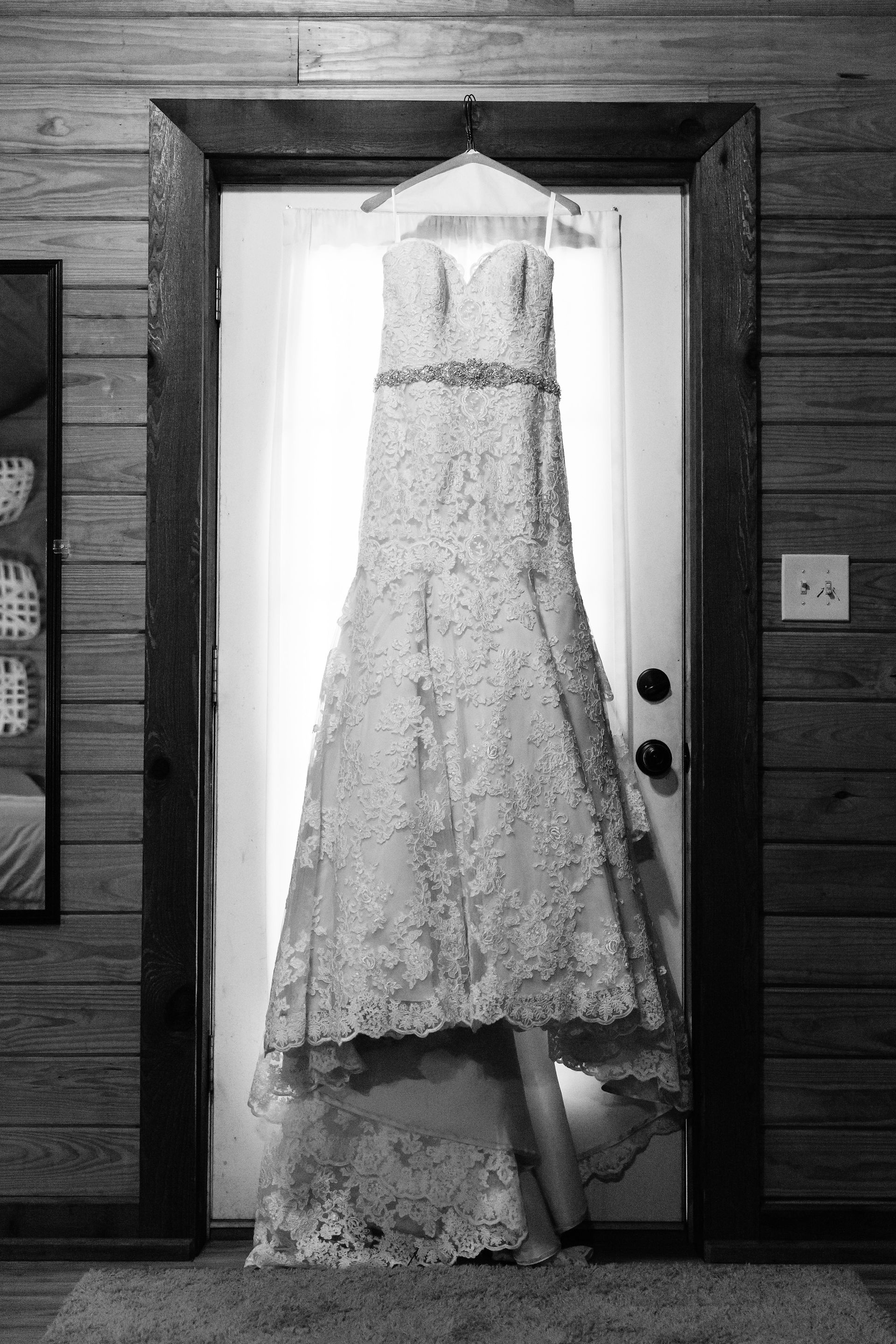 Northeast Texas Summer Wedding at Wildernest Ranch in Naples, TX
