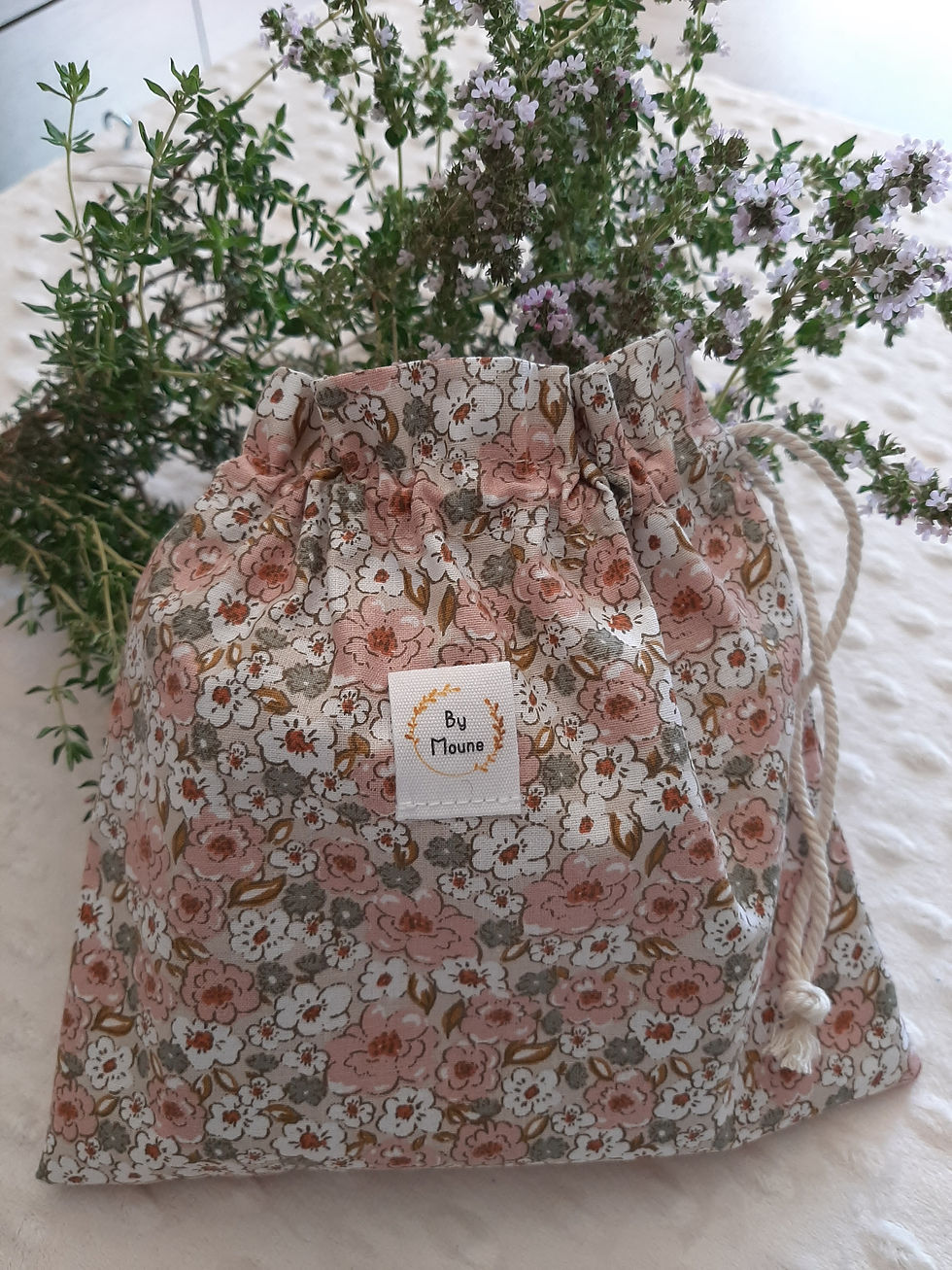Miniature : Pochon avec 4 lingettes assorties