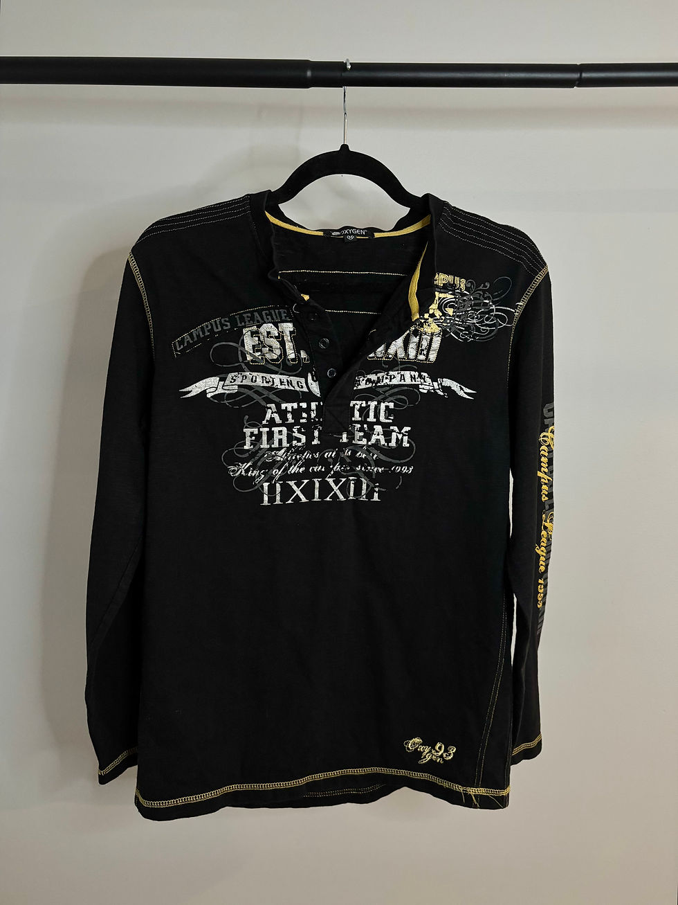 Black y2k long sleeve