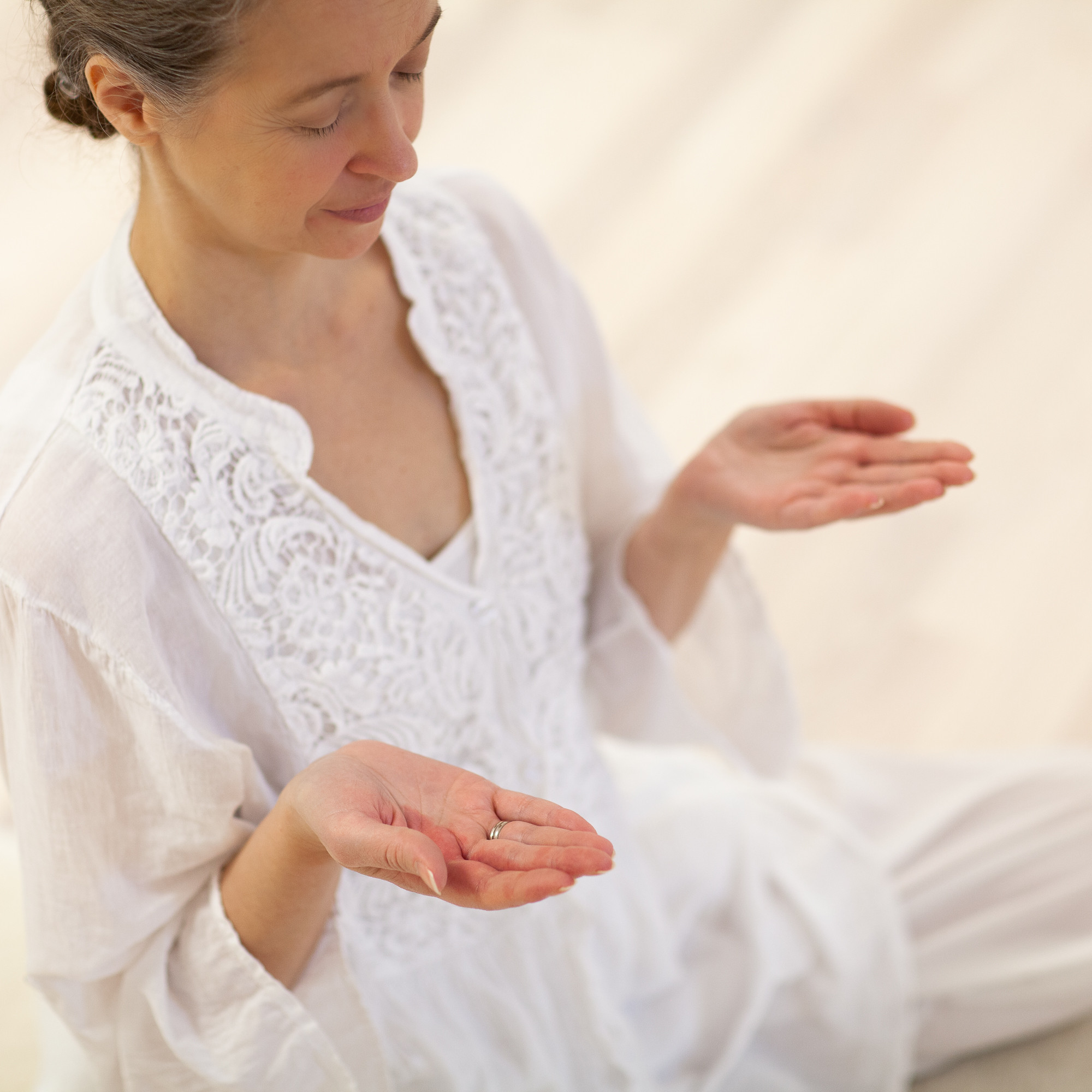 Meditasjonssirkel Healing og avspenning Kundaliniyoga Bergen