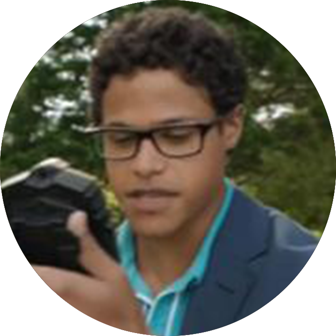 Noah Blue.png