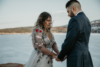 Oregon elopement photographer 