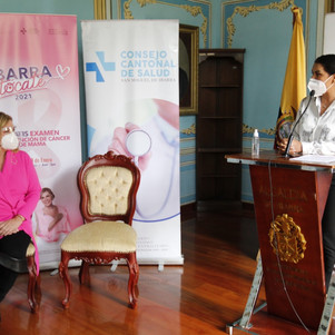 Municipio de Ibarra y Fundación Poly Ugarte impulsan la campaña de prevención de cáncer de mama