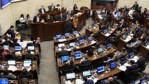 Segundo debate de límite de períodos para miembros de corporaciones