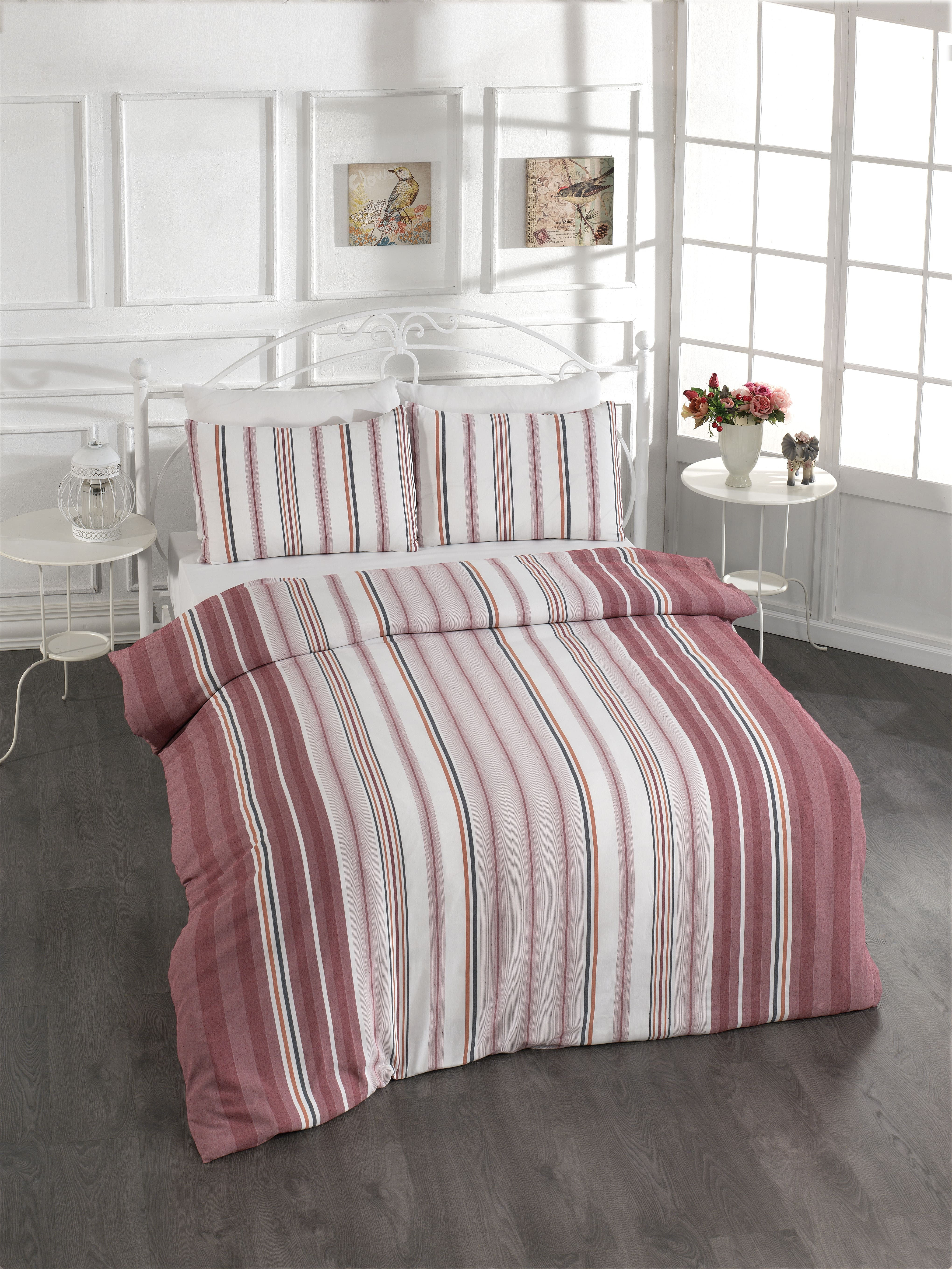 Lastikli Çarşaflı Nevresim Takımı