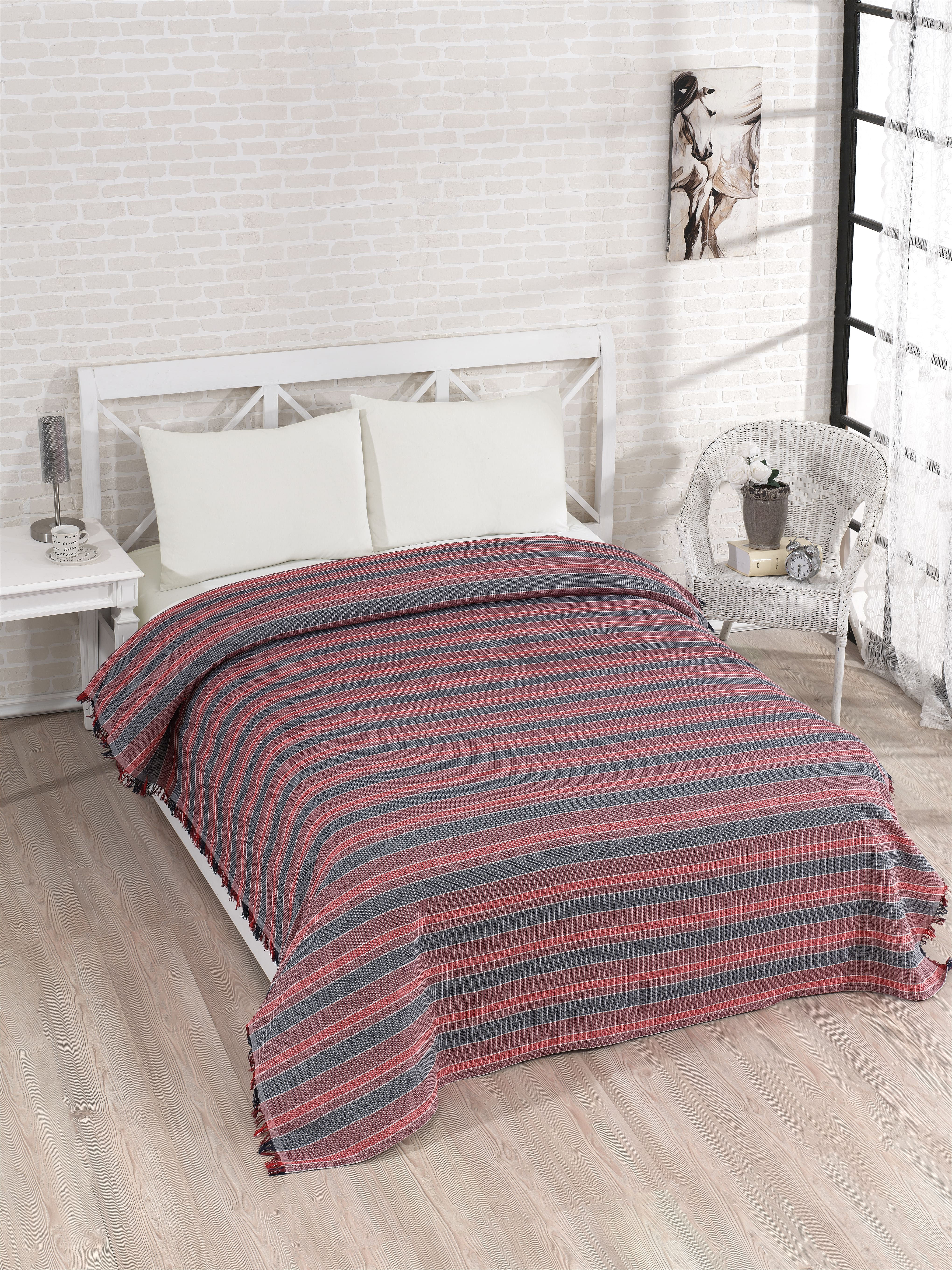 Lastikli Çarşaflı Çift Kişilik Pike Takımı