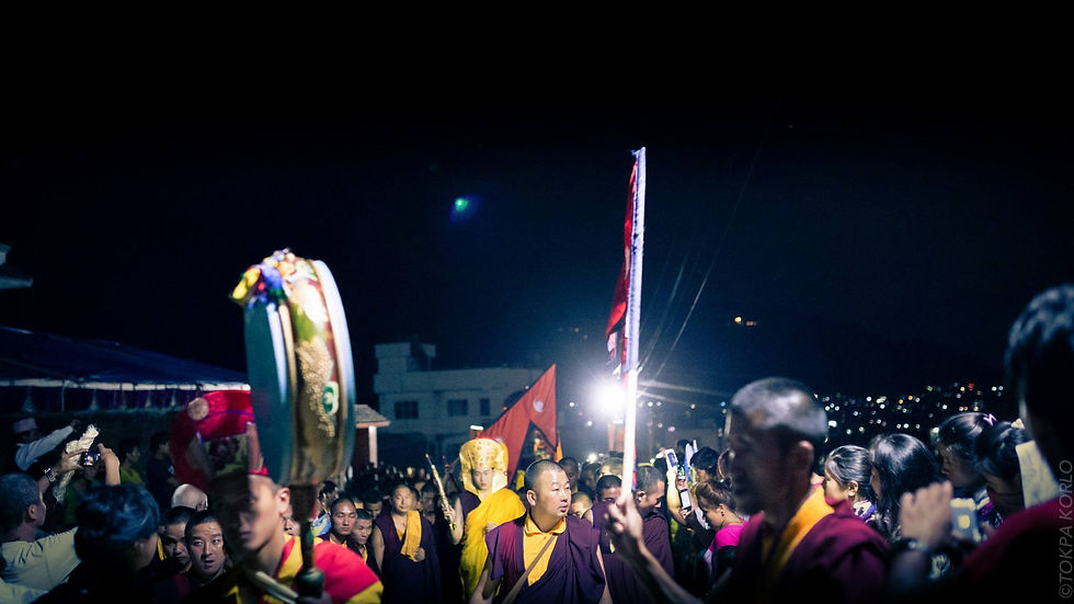 A night procession with a large upright ceremonial drum — Shar Minub Institute, Kathmandu, Nepal — July 2014 — Shamar Rinpoche - Shar Minub - Kudung Arrival — photograph by Tokpa Korlo