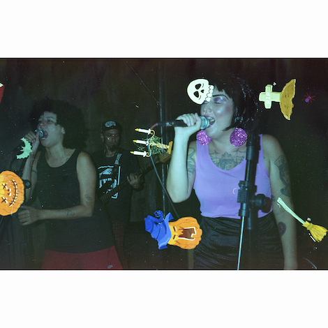 Miniatura: A Girl Has Film Halloween