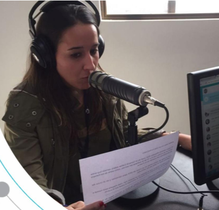 Miren, locutora de radio en Costa Rica