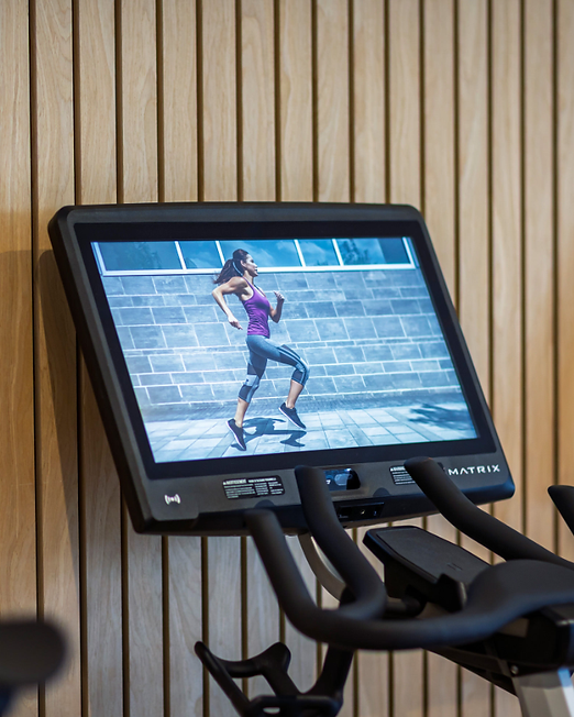 Cardio equipment screen used for independent and online coaching