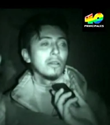 jhon barrera realizando la primera investigacion paranormal documentada en vivo en el programa insomia de los 40 principales.