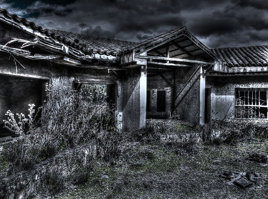 hotel maldito-hotel abandonado en bogota colombia el cual manifiesta actividad paranormal el cual a sido objeto de numerosas investigaciones para determinar por medio de la parapsicologia y la investigacion paranormal sus estaños sucesos entre los cuales se cuentan-apariciones de misteriosos seres-brujas-fantasmas-psicofonias entre otros