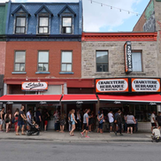 Où manger à Montréal quand on est fan des Canadiens ? Le guide ultime avant et après le match