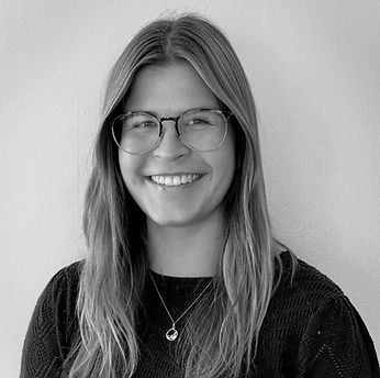 julia_headshot_b&w (1).jpg