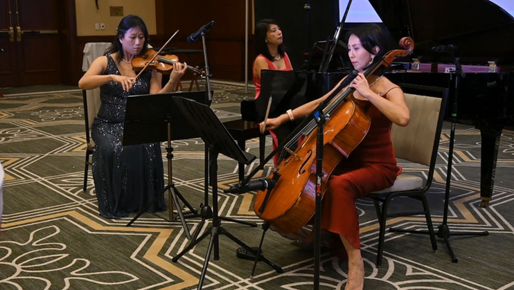 Trio Oriens performing live at 1010 banquet