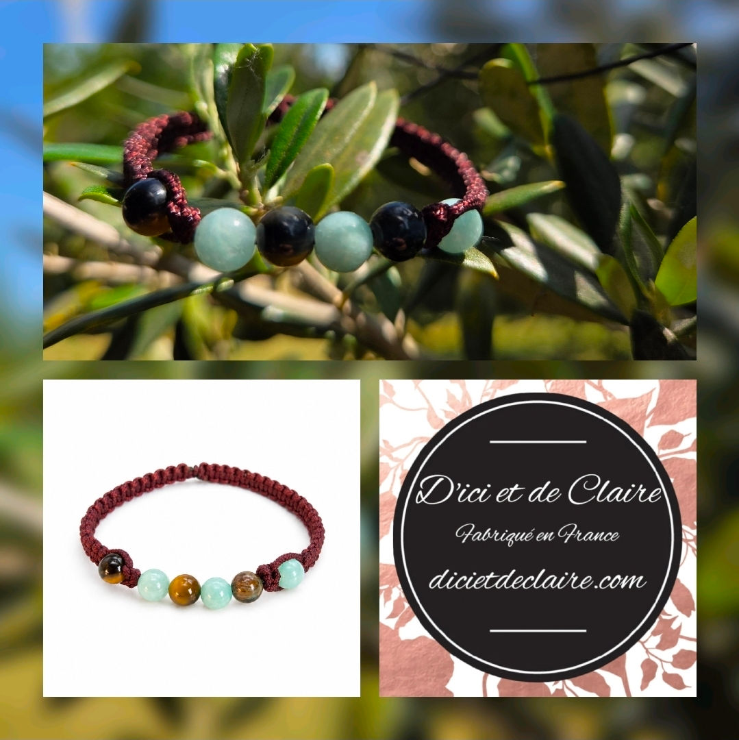 Bracelet posé sur une branche d'olivier , logo d'ici et de claire et un bracelet sur un fond blanc