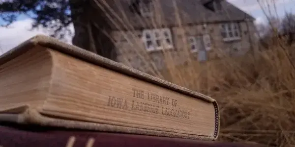 lakesidereads2.webp