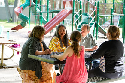 Lynette works for Constituents